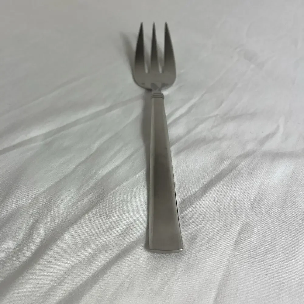 Reed & Barton Heritage Mint Stainless Steal China Serving Fork
